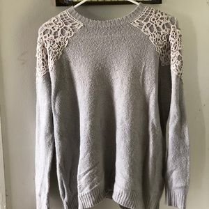Women’s gray and white lace sweater